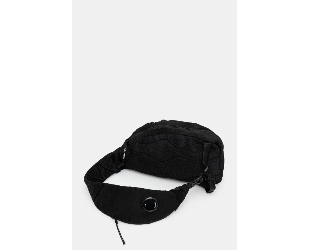 CP COMPANY｜ (Nylon B Crossbody Bag (17CMAC114A 005269G C.P. Company Nylon B Crossbody Rucksack Black | END. (GB)